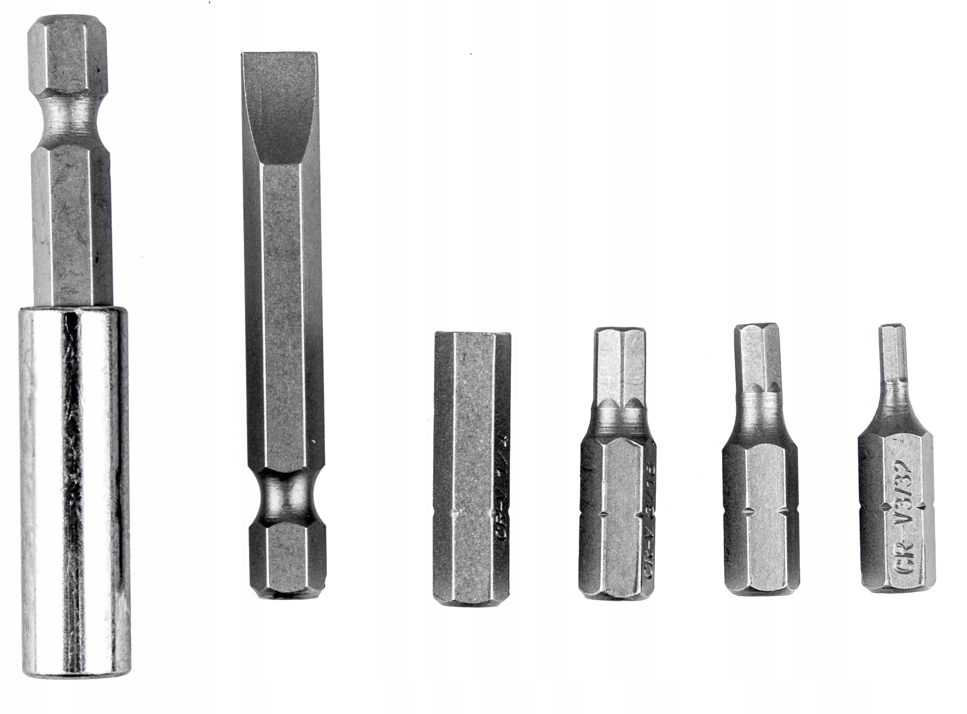 Zestaw zawiera: wiertła i bity – 120 elementów