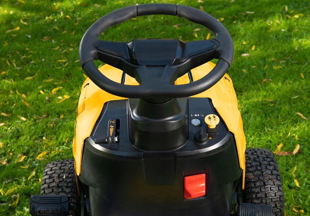 Centralna regulacja wysokości koszenia – Komfort i precyzja