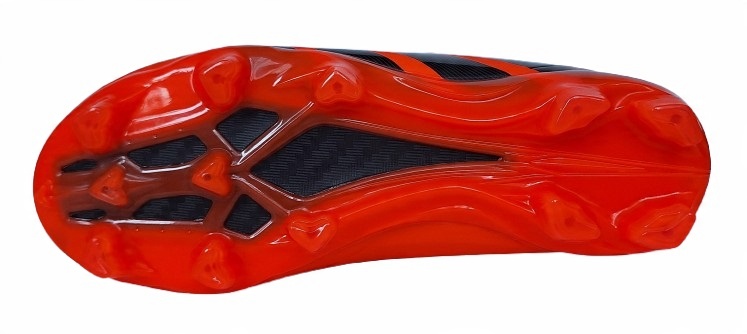 Korki plastikowe – Doskonała przyczepność na sztucznej nawierzchni