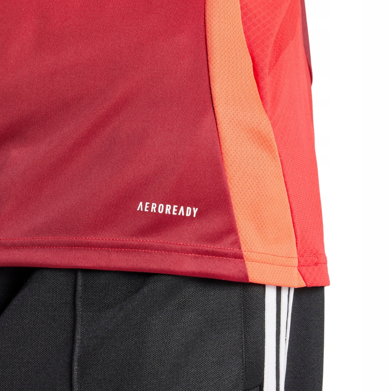 Właściwości oddychające i technologia AEROREADY