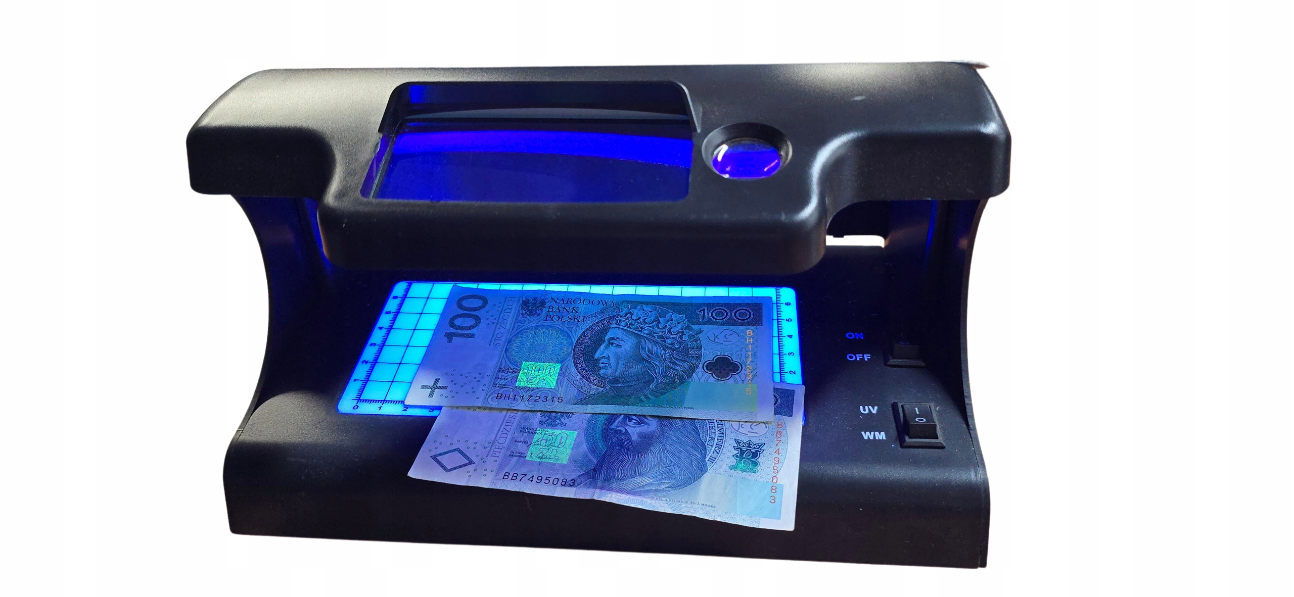 Profesjonalny tester do banknotów M4TRIX136 – Twoje wsparcie w weryfikacji gotówki