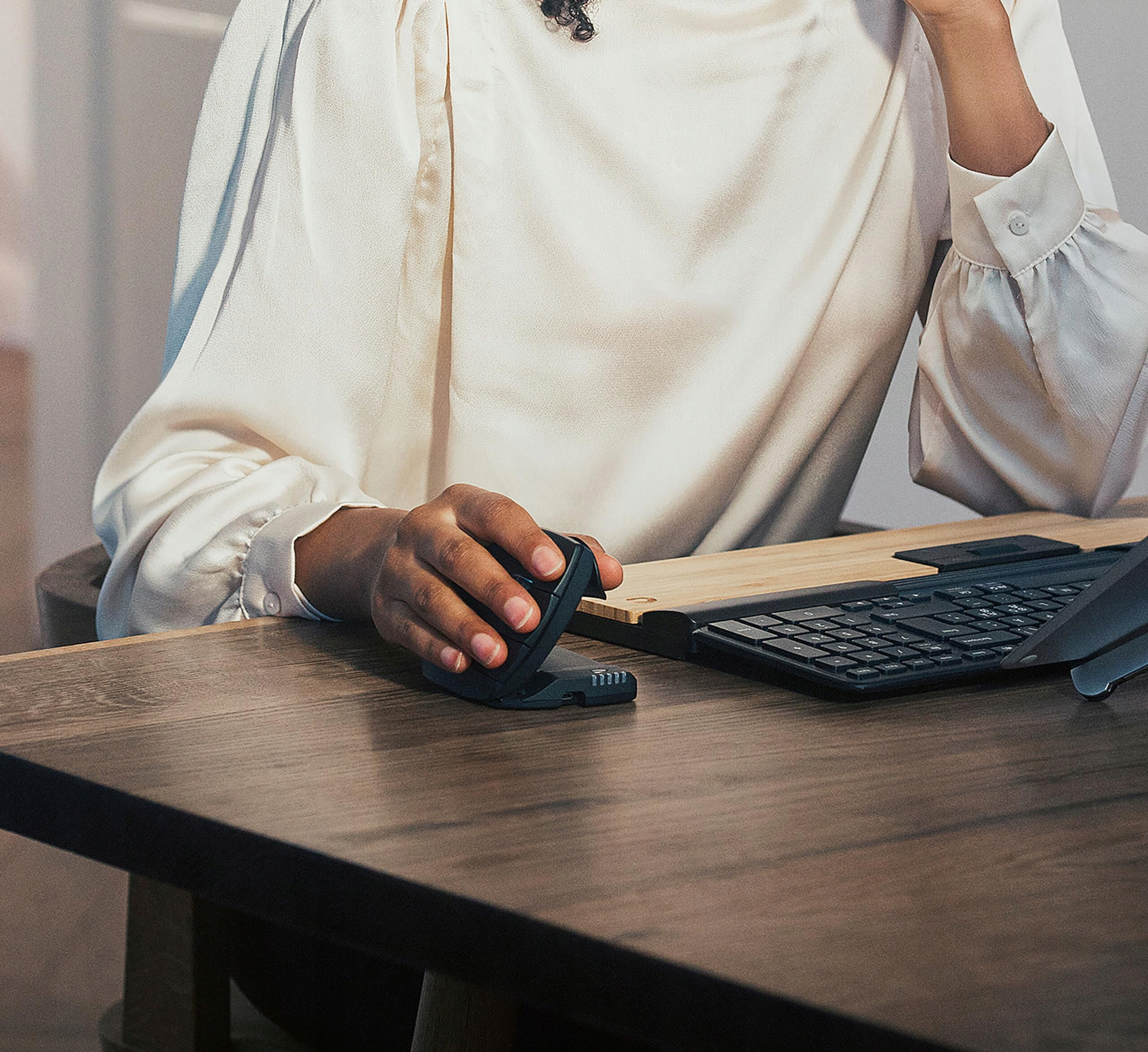 Regulowane przeguby dla optymalnej pozycji dłoni