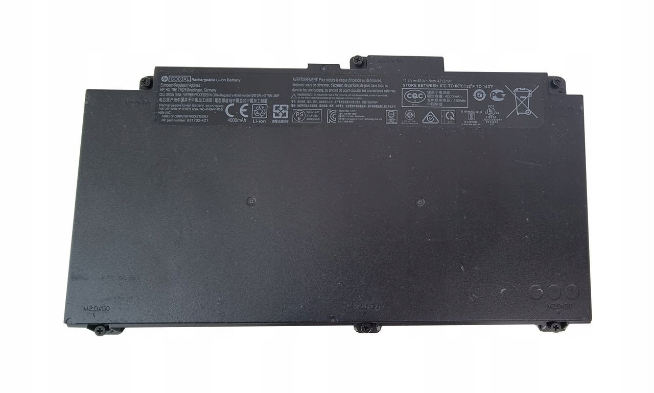 Napięcie baterii wynoszące 11,4 V