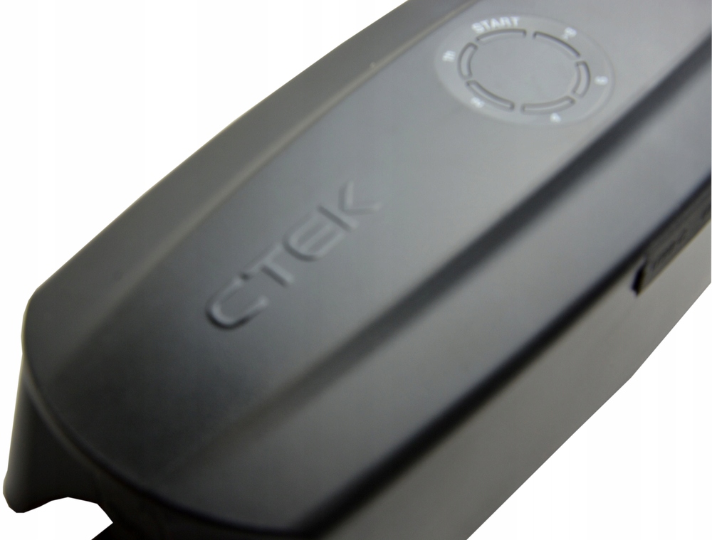 CTEK CS FREE 40-462 – Innowacyjna ładowarka akumulatorów 12V 20A
