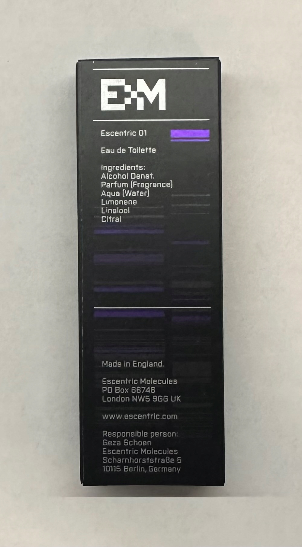 Odkryj unikalne nuty zapachowe Escentric 01