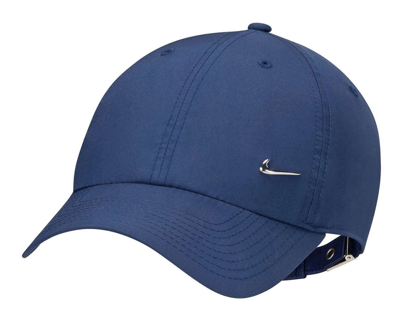 Kolor i design – Niebieski z logo Swoosh