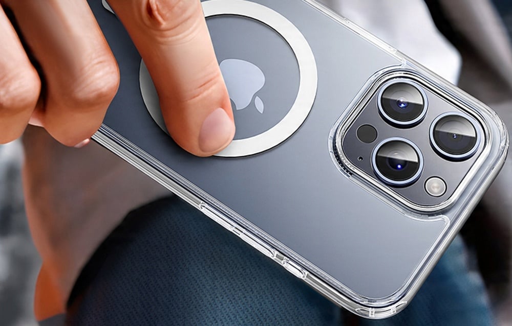 Precyzyjne wycięcia dla łatwego dostępu do portów