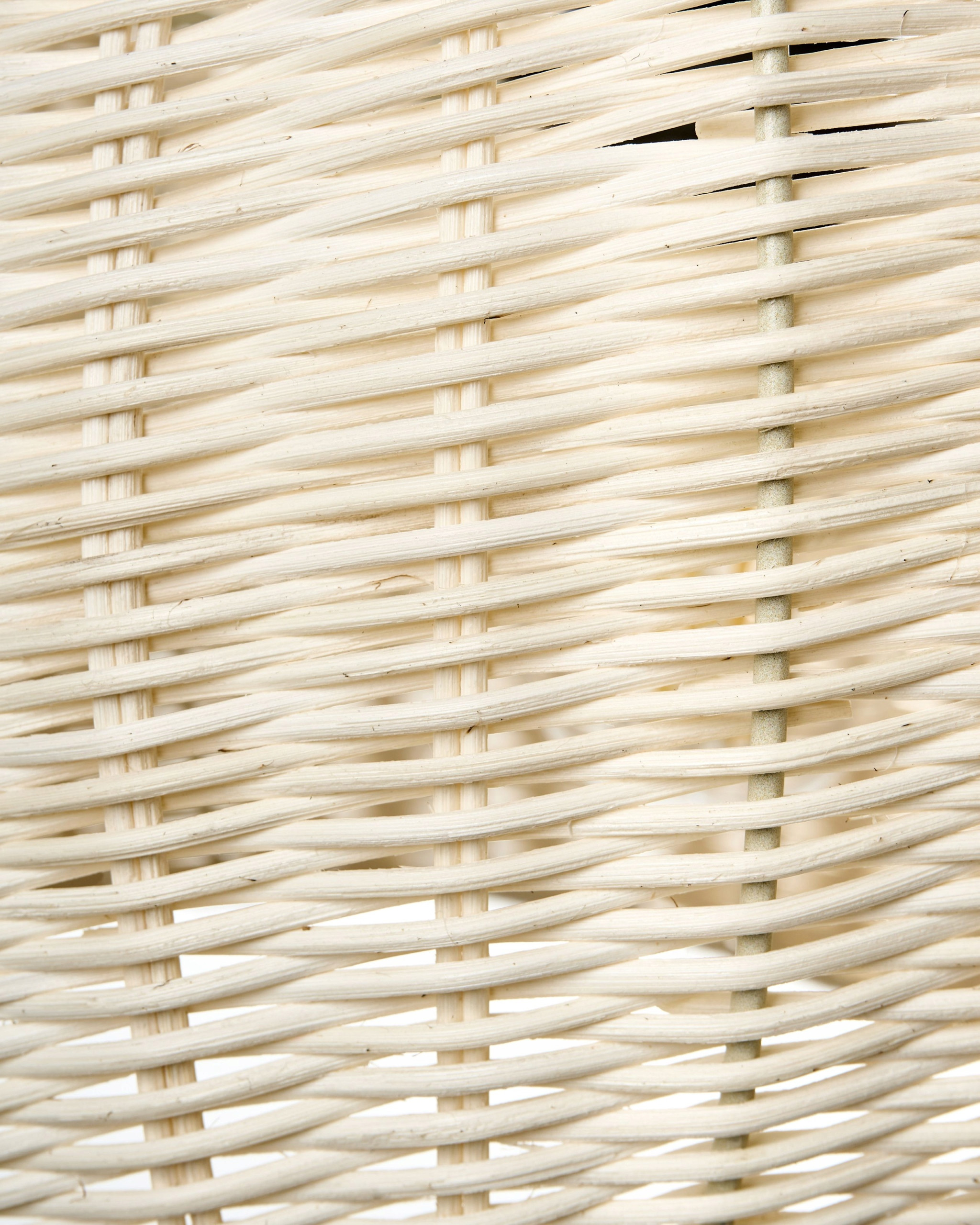 Ręcznie wykonana lampa z rattanu