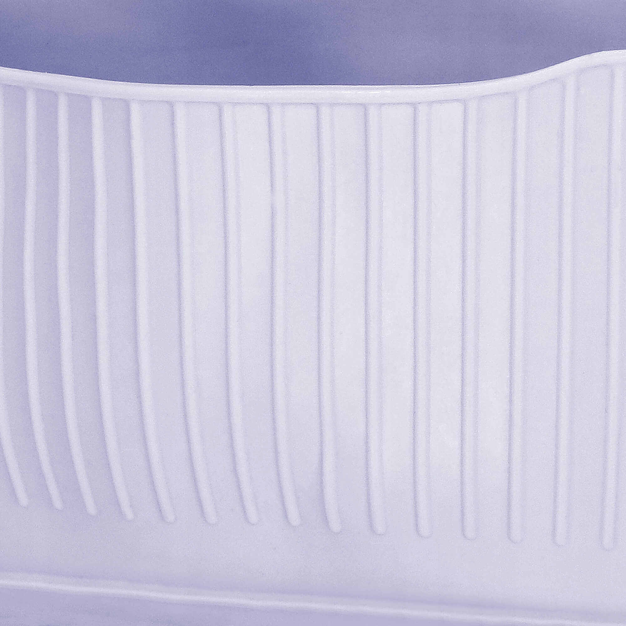 Materiał i trwałość – PVC w subtelnym odcieniu fioletu