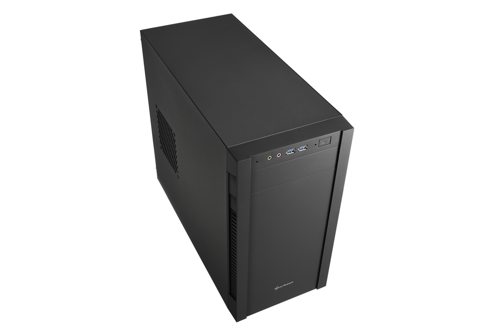 Kompaktowa konstrukcja Micro-ATX z innowacyjnym tunelowym systemem