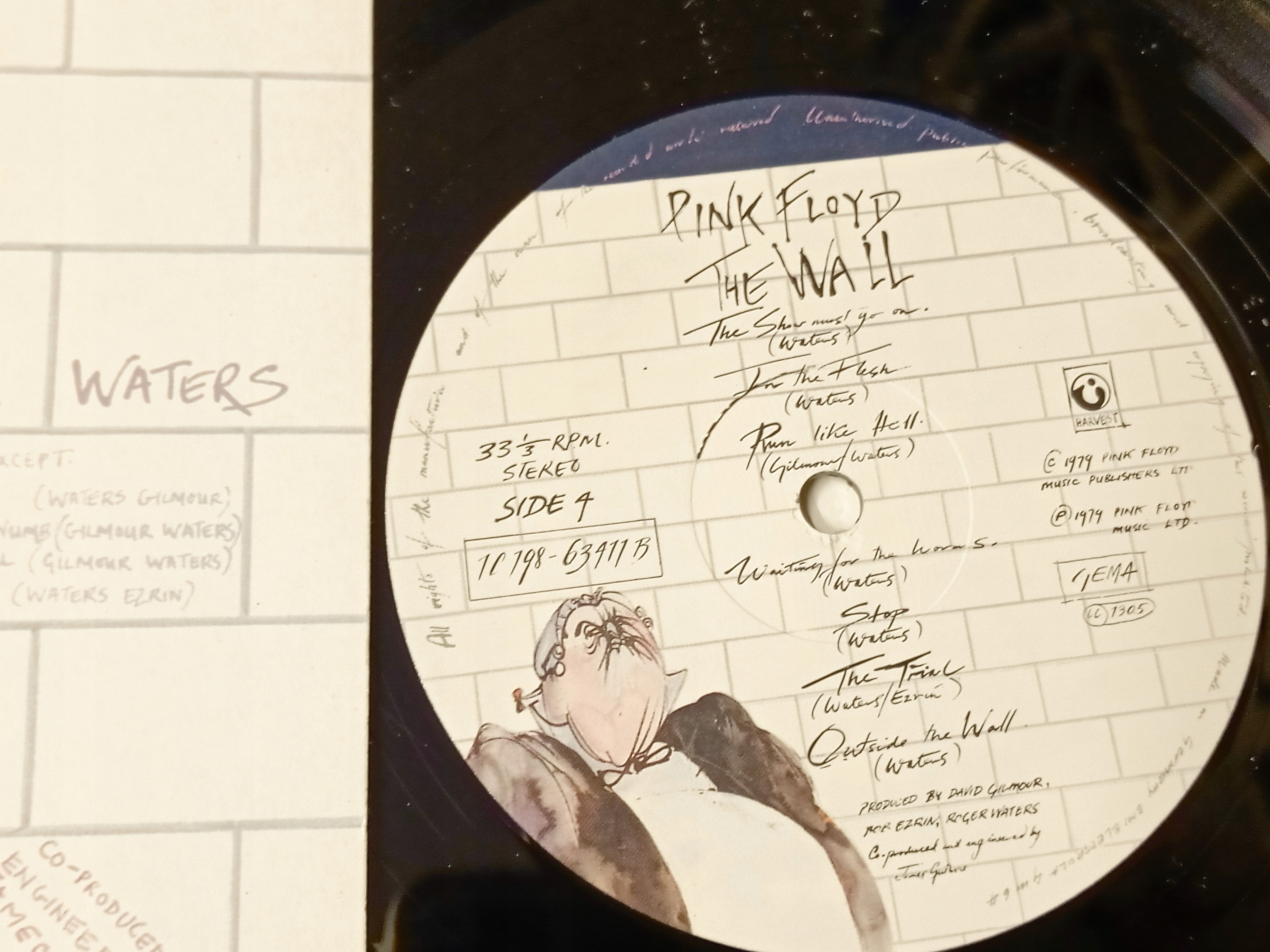 Unikalna okładka autorstwa Gerald Scarfe