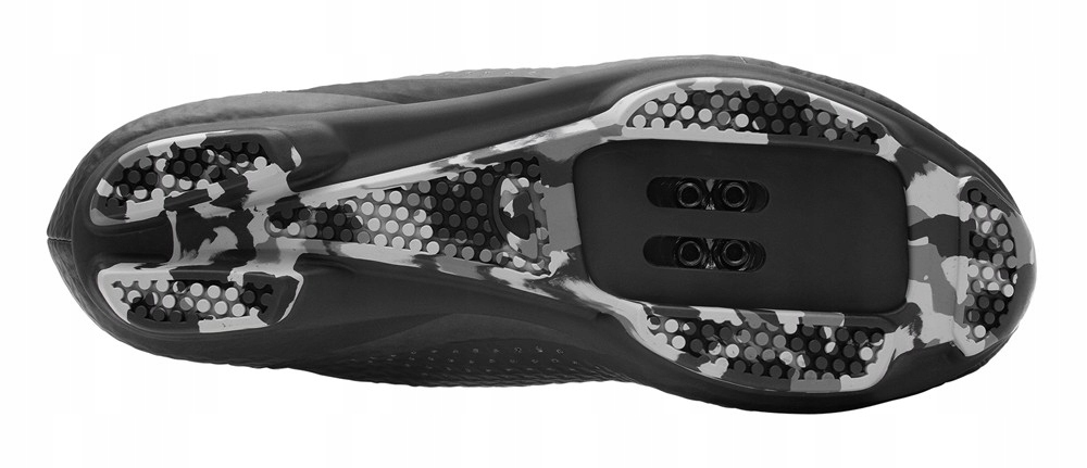 Doskonała przyczepność na różnych nawierzchniach – Wzmocniona podeszwa