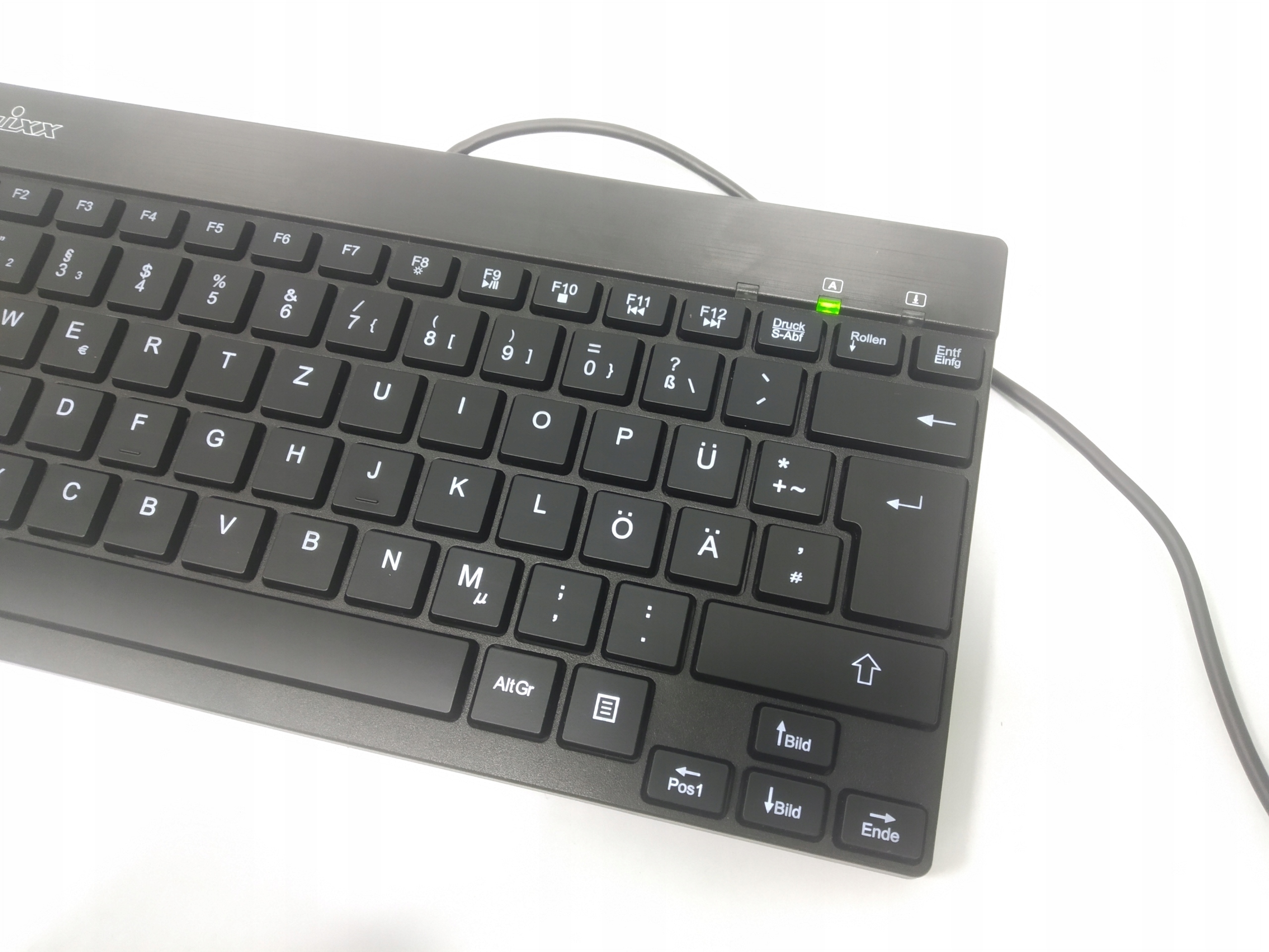 Wygodna mini konstrukcja z podświetleniem