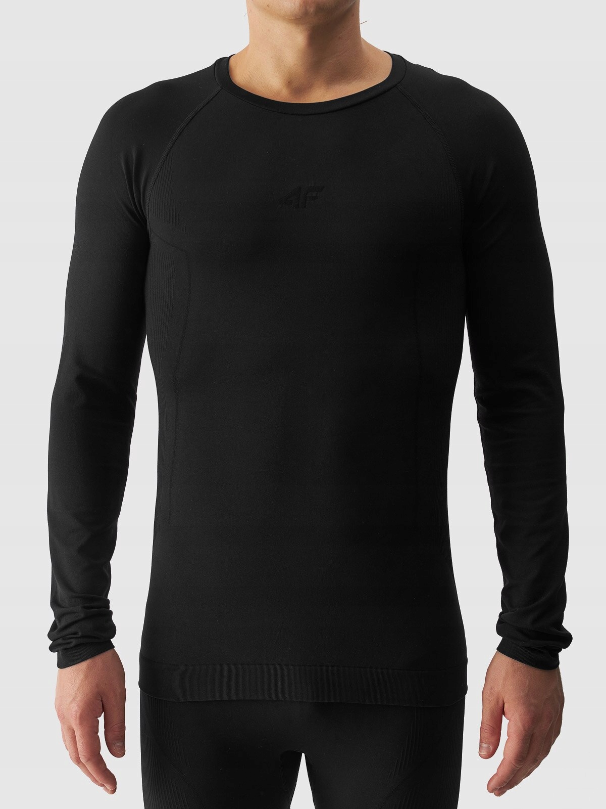 Bielizna męska termoaktywna 4F Skin – Komfort i funkcjonalność na stoku