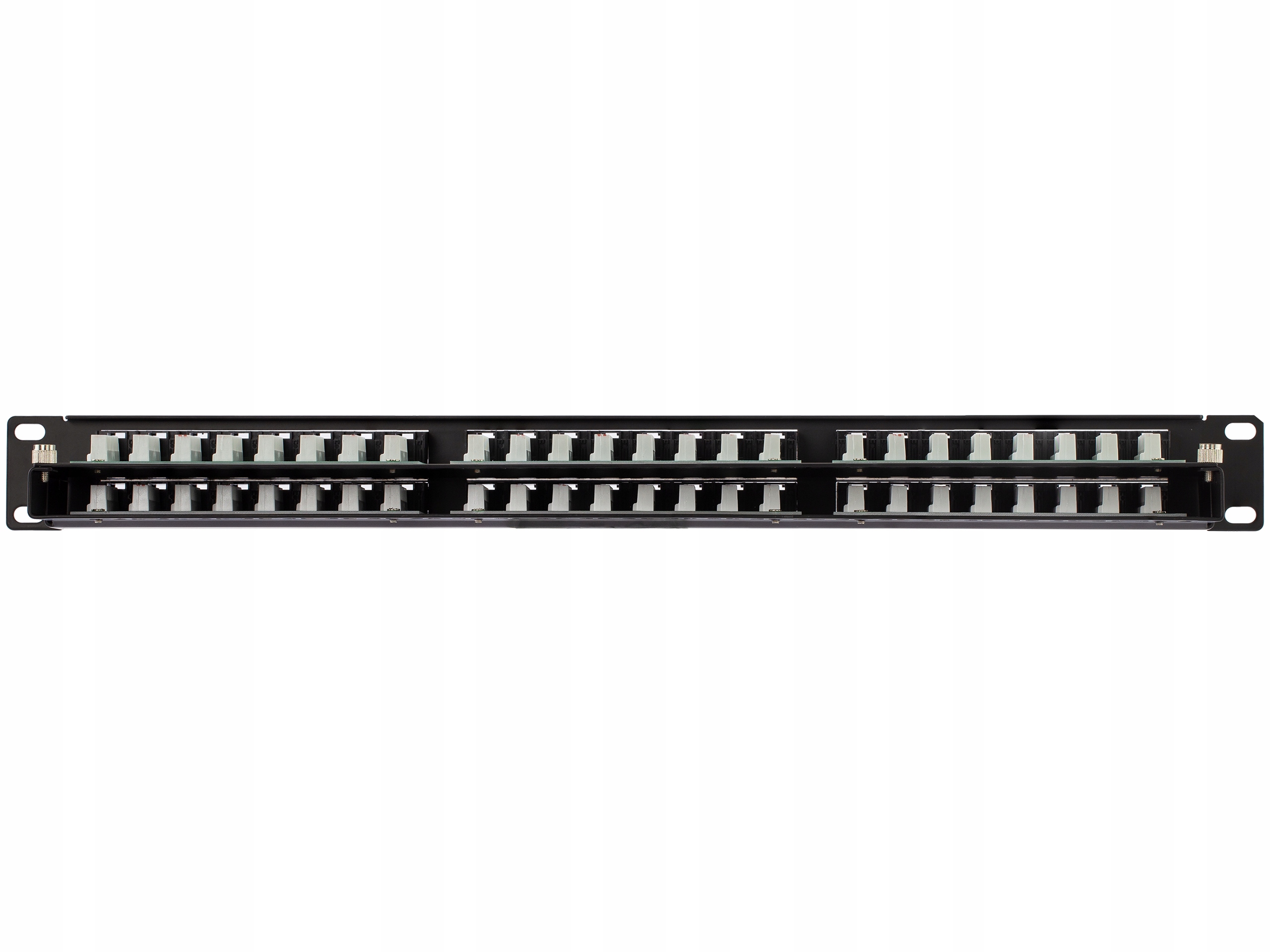 Porty RJ45 z numeracją dla łatwego zarządzania