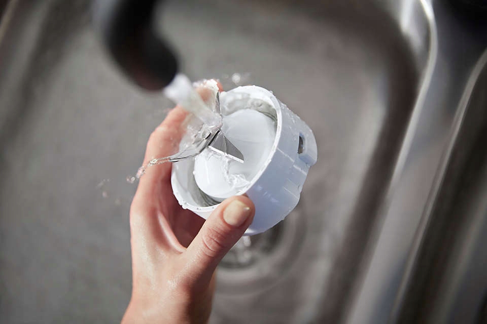 Wysokiej jakości 4-ramienne ostrze – Doskonałe rezultaty miksowania