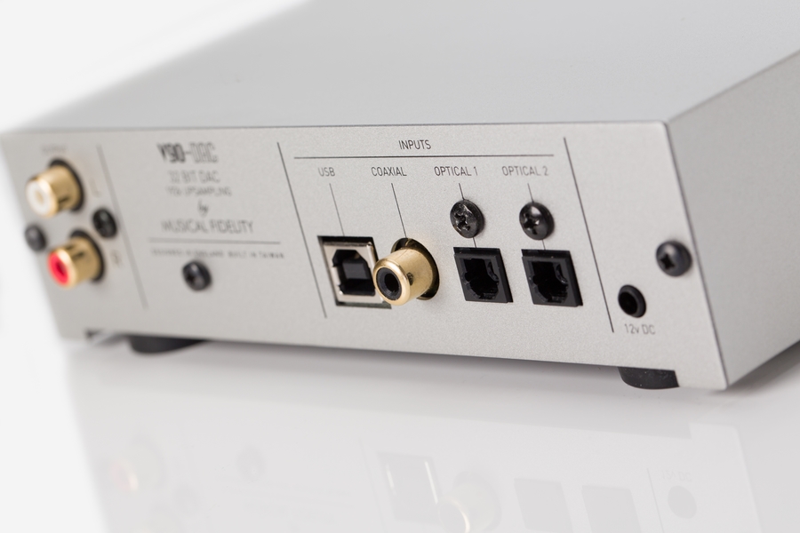 Złącza USB typu B dla łatwego podłączenia
