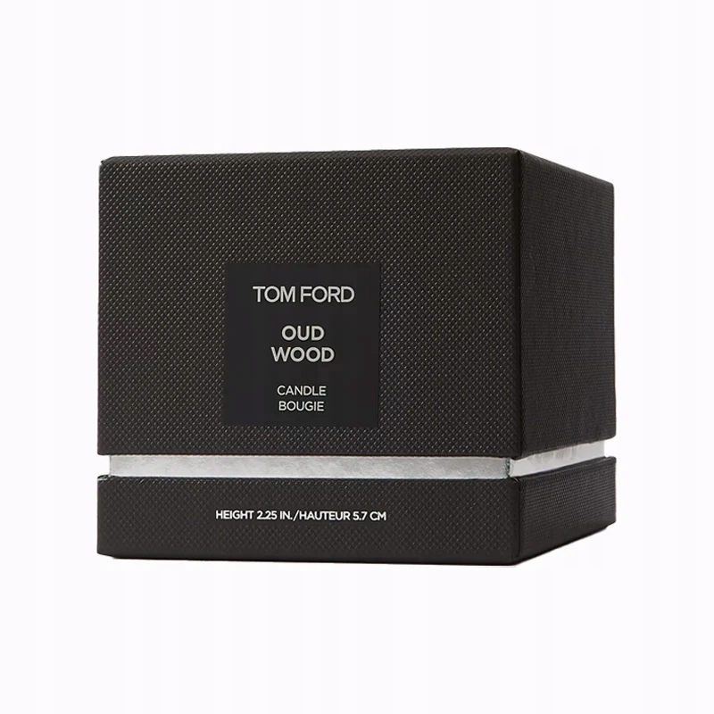 Świeca zapachowa TOM FORD Oud Wood 200g – Elegancja i luksus w Twoim wnętrzu