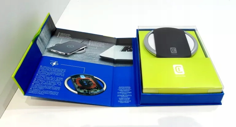 Zestaw zawiera kabel USB-C o długości 1,60 m