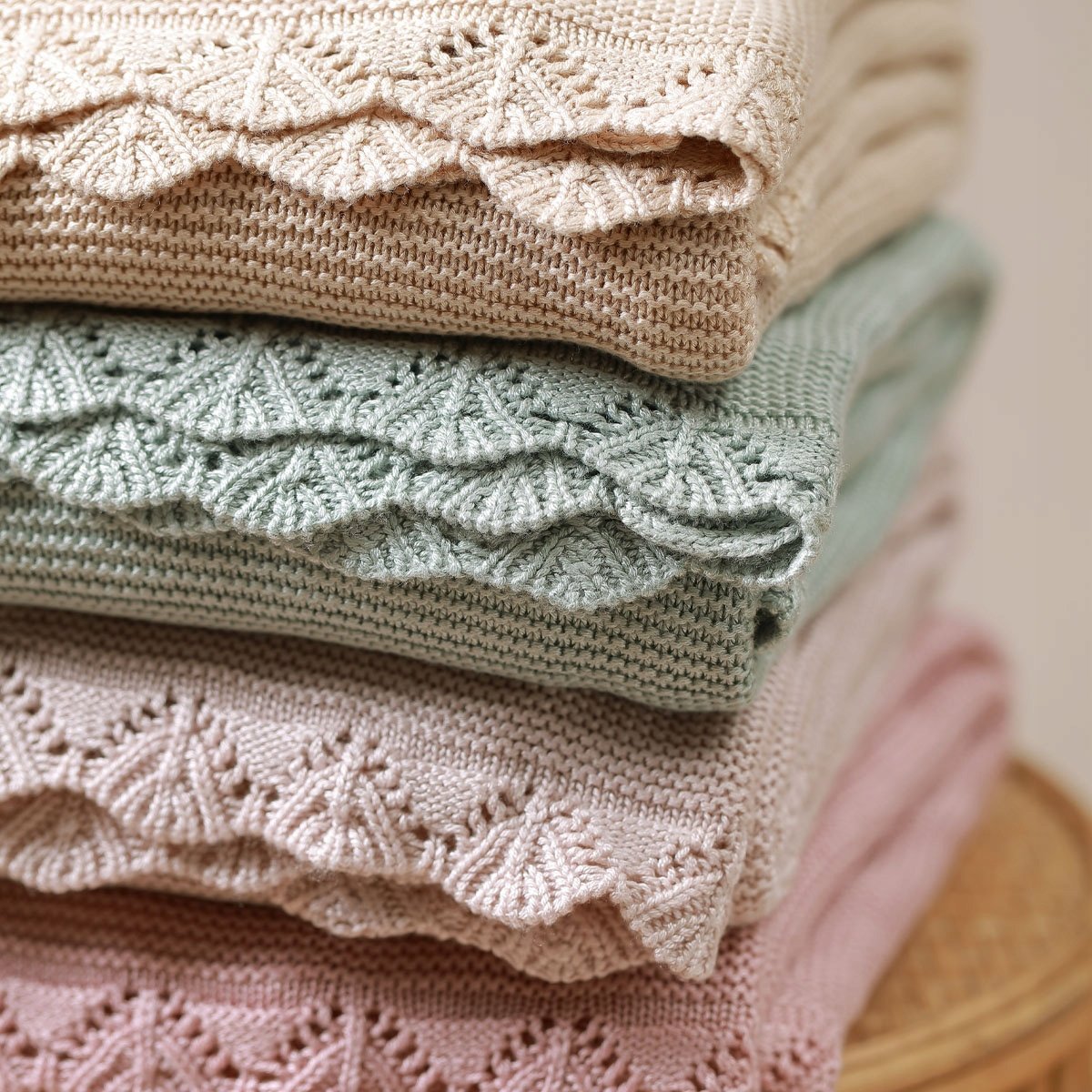 Trwałość i łatwość czyszczenia – Kocyk, który przetrwa wiele prań