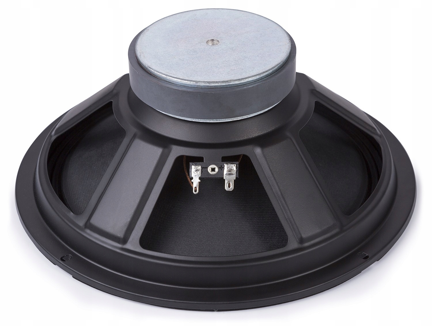 Wytrzymała konstrukcja – Sztywne zawieszenie i wentylowany magnes