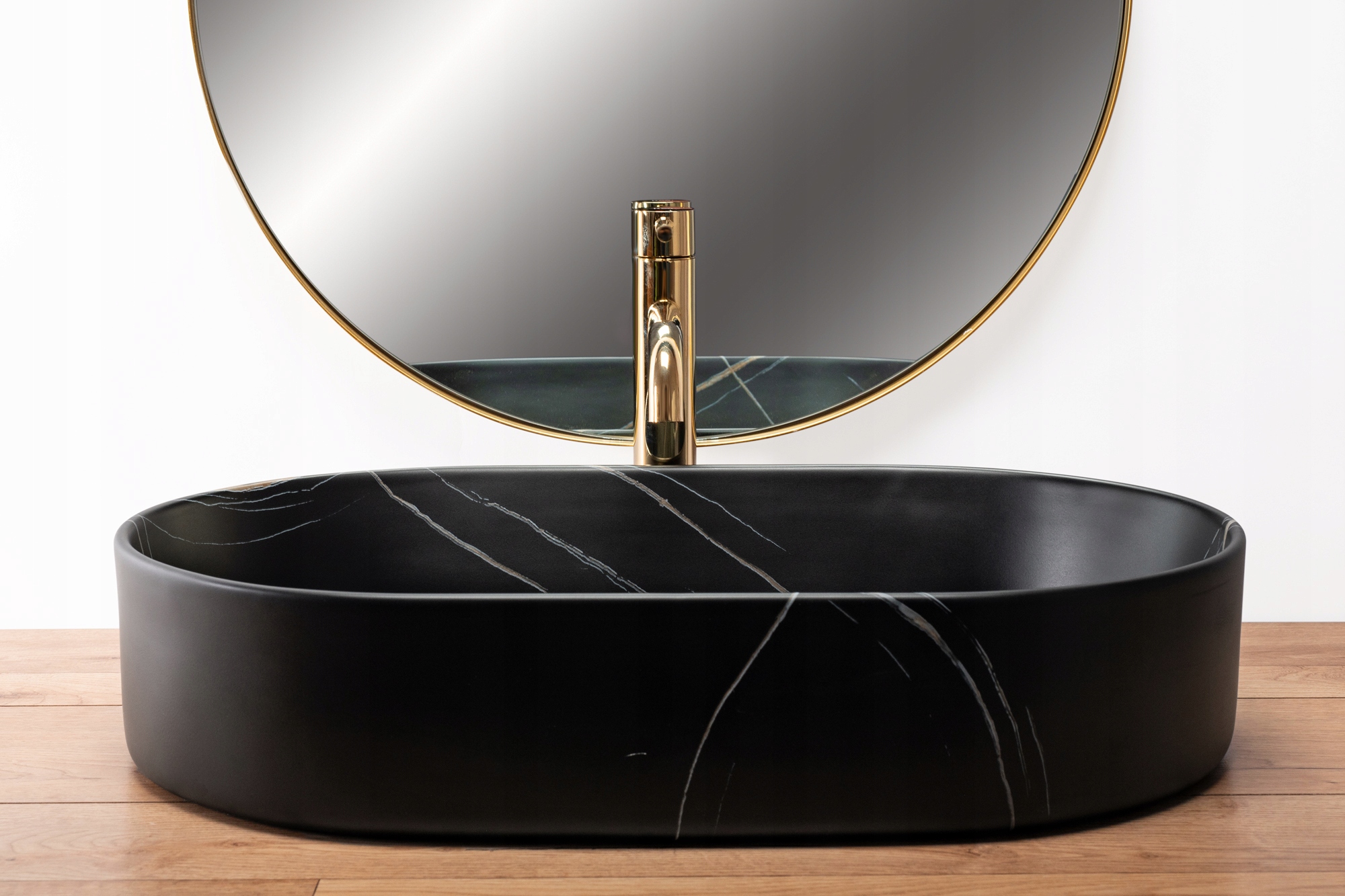 Unikalny wzór imitujący kamień – Każda umywalka jest niepowtarzalna