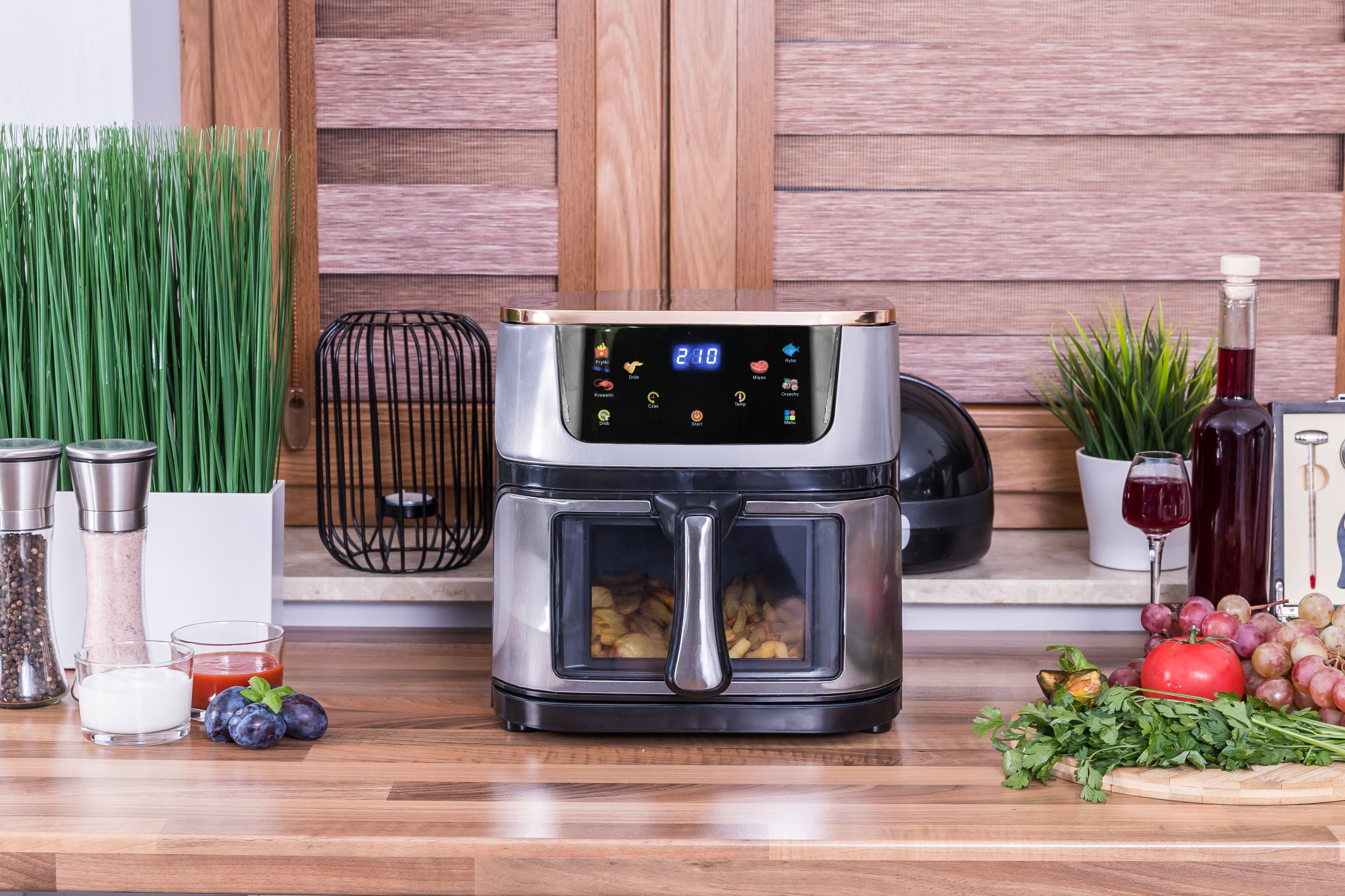 Moc 1600W – Szybkie i efektywne smażenie