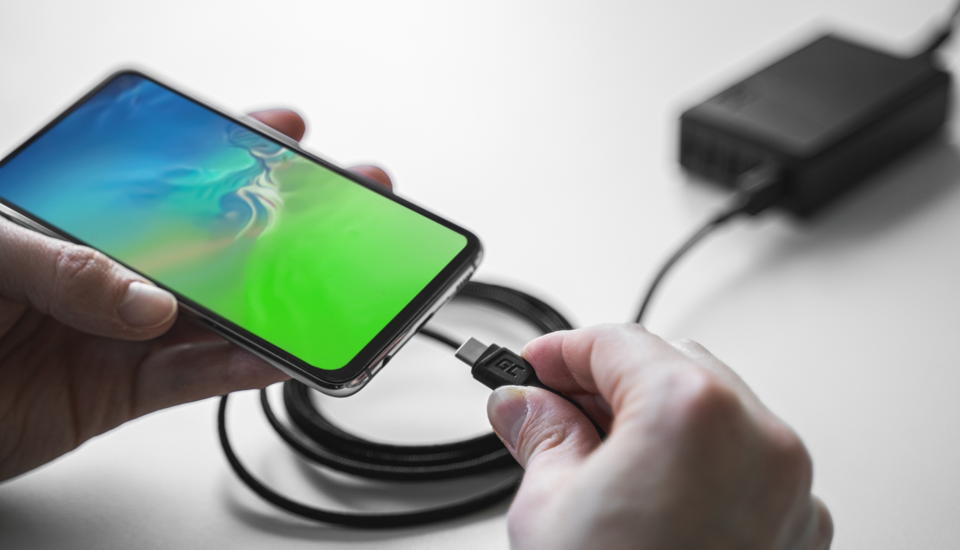Obsługa technologii szybkiego ładowania Quick Charge 3.0