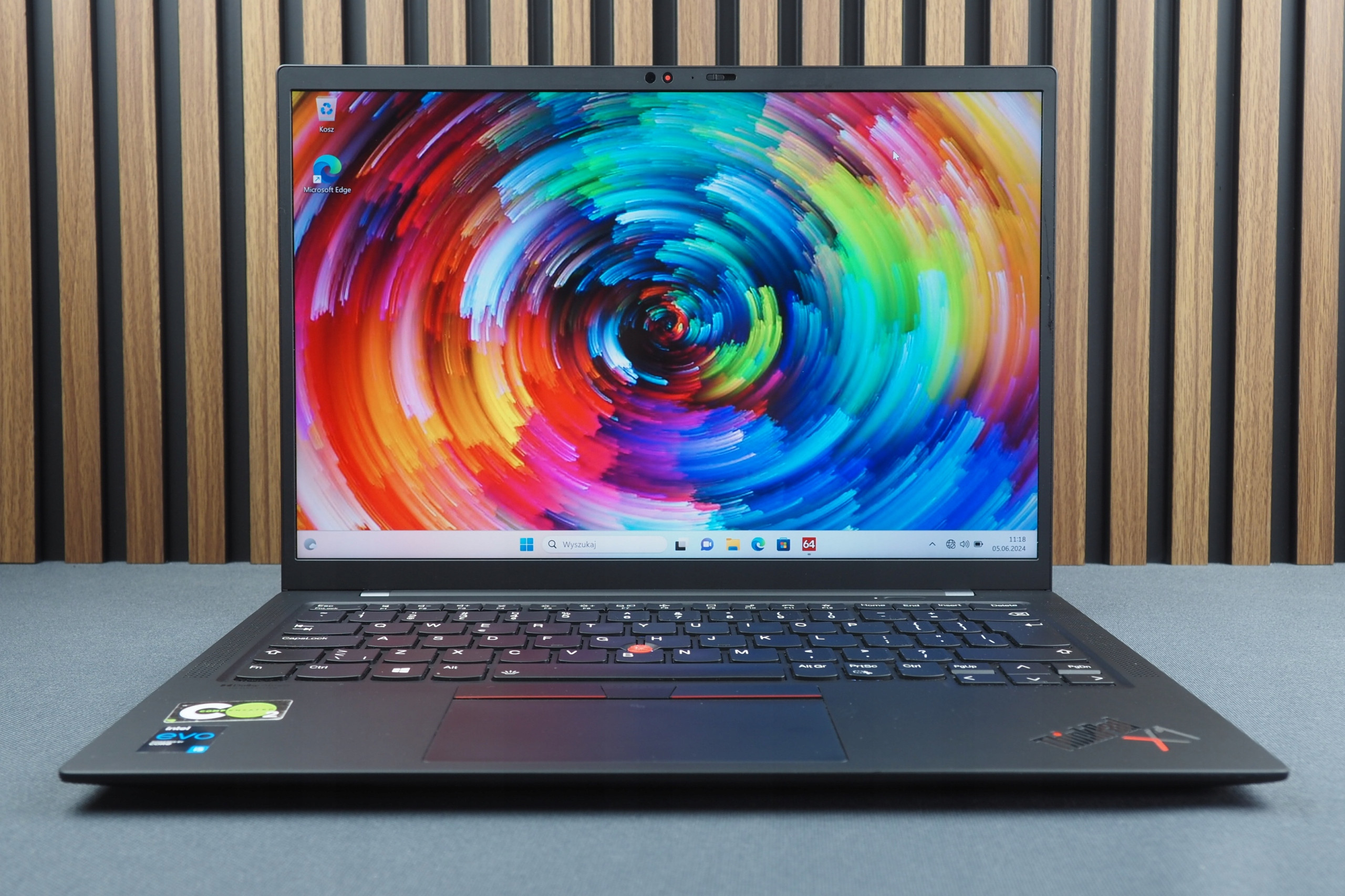 Laptop Lenovo Notebook 20XW00EMSP – Wydajność i elegancja w jednym