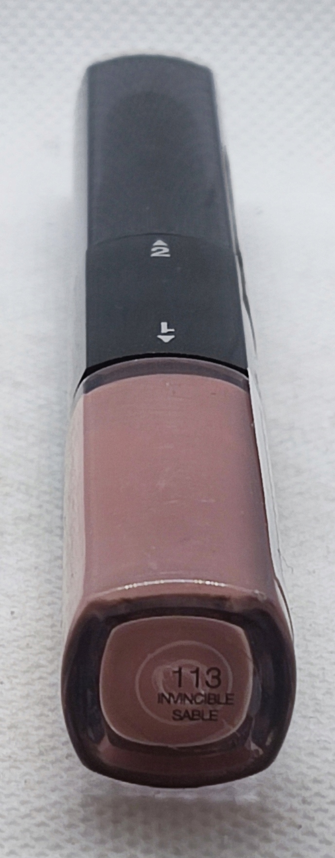 Kolor beżowy 113 Invincible Sable