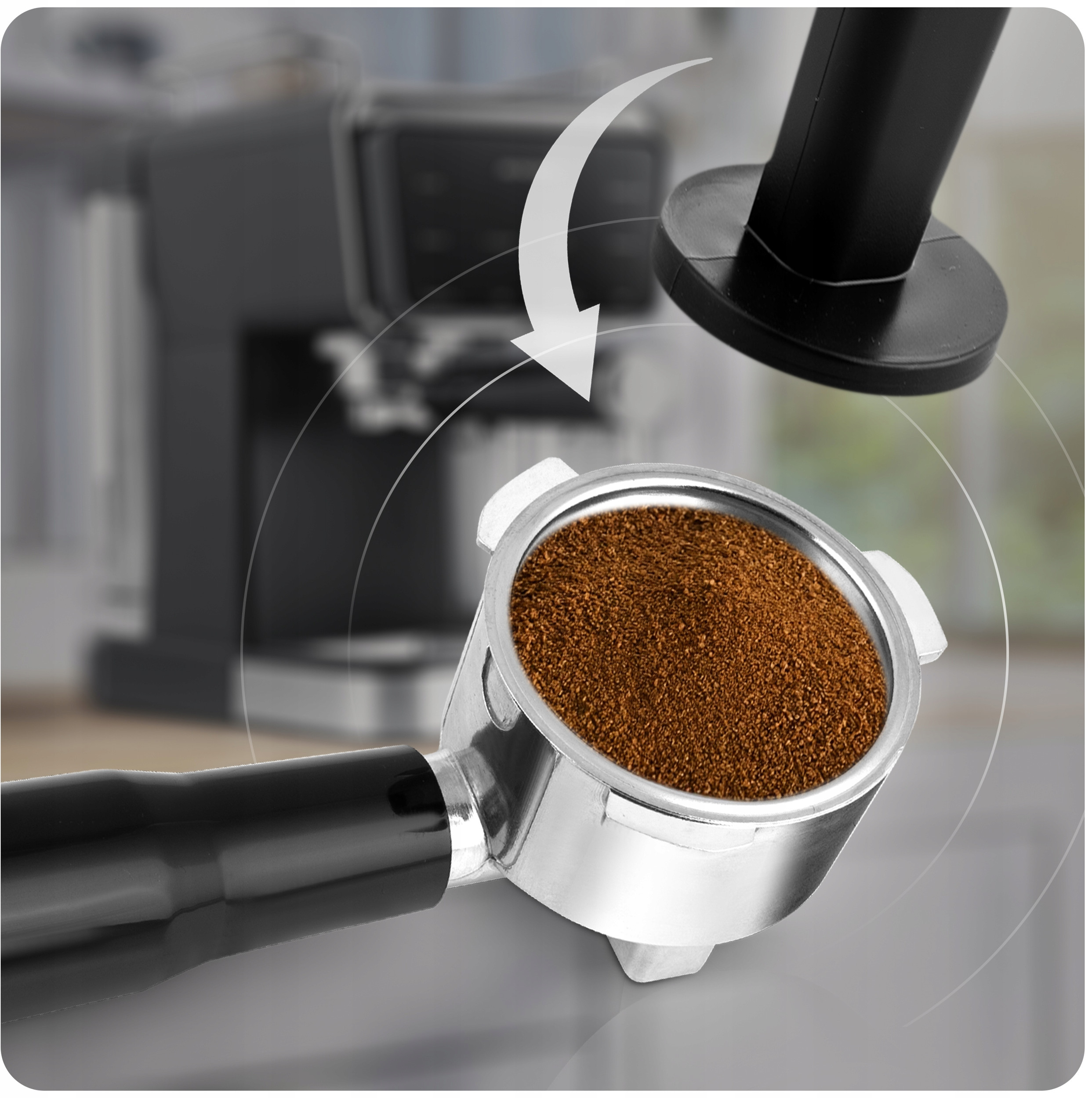 Zdejmowany zbiornik na wodę 1,5 L – Parzenie do 12 filiżanek bez ciągłego napełniania