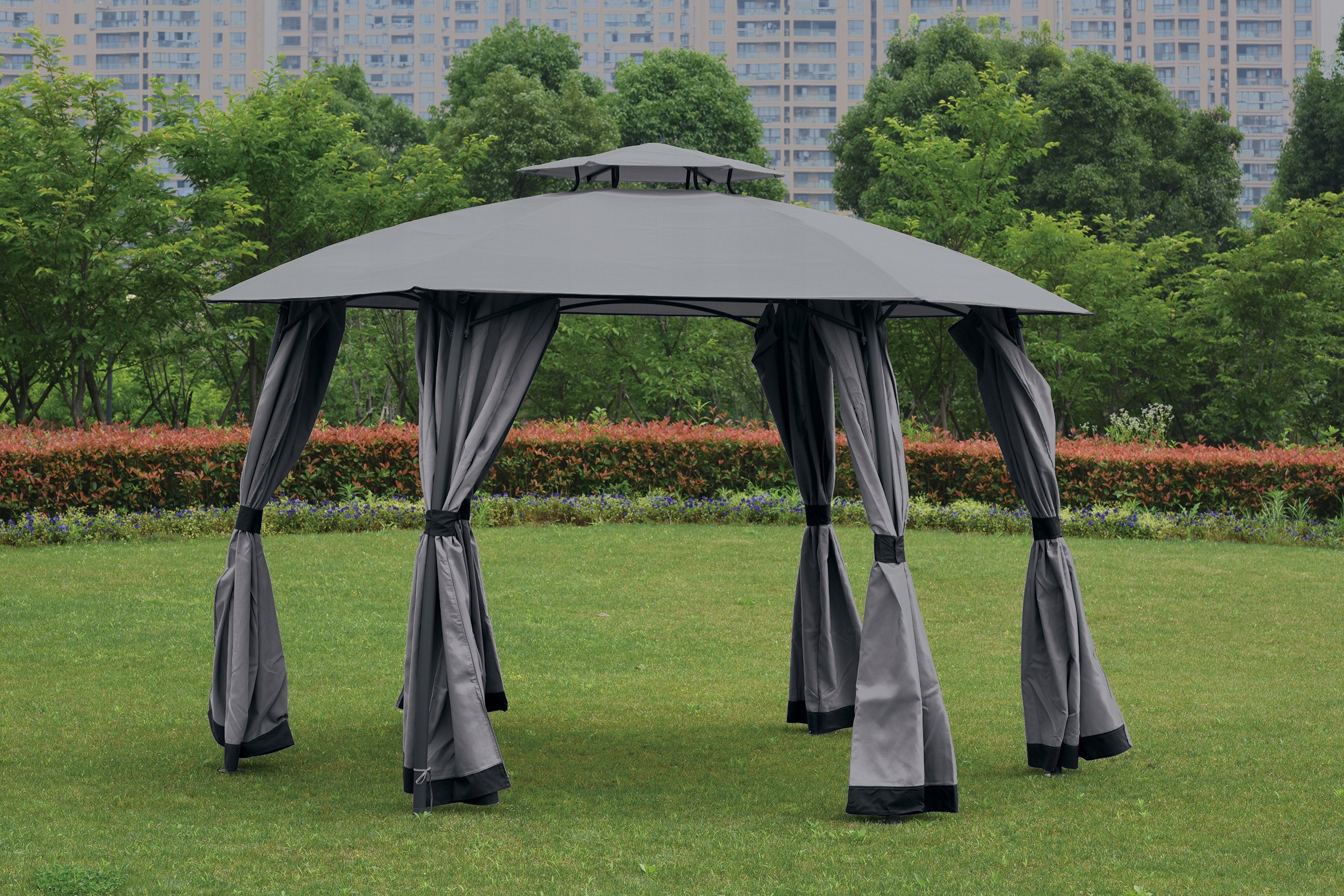 Wytrzymała konstrukcja z mocnej stalowej ramy