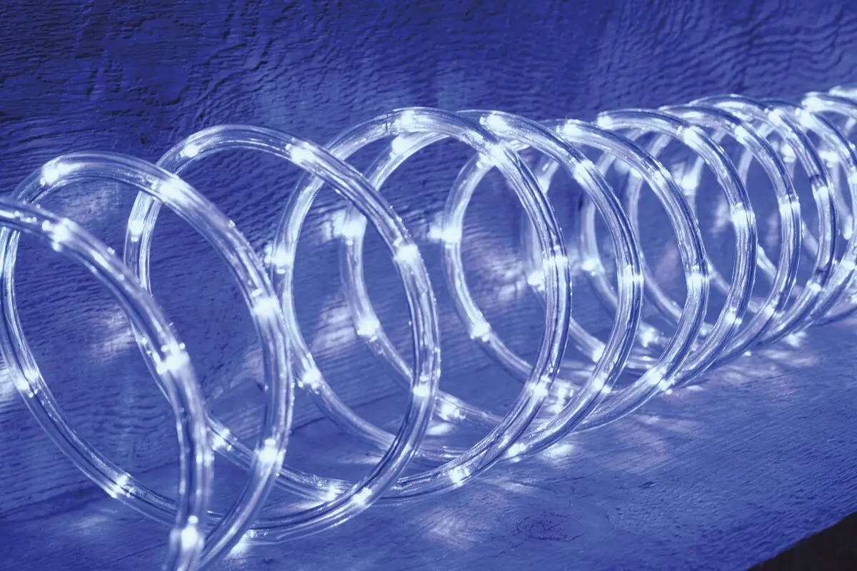 Girlanda świetlna zewnętrzna w formie spirali z 432 LED