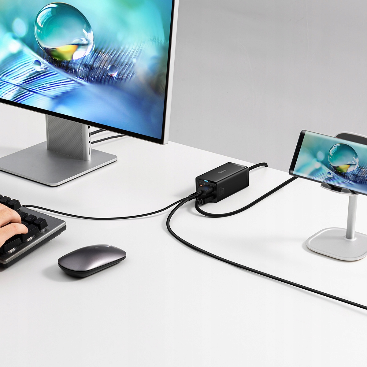 Szeroka kompatybilność z urządzeniami – Idealna dla laptopów i smartfonów