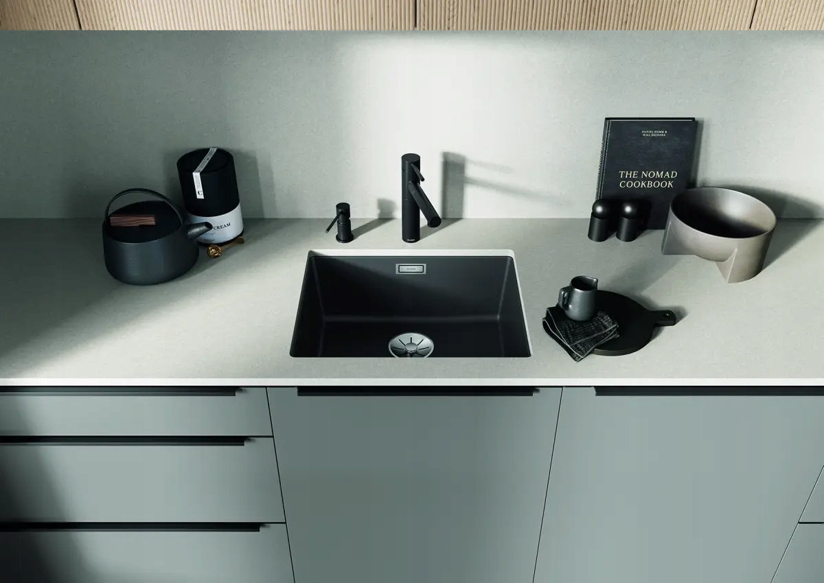 Stabilność montażu w zlewozmywakach ze stali szlachetnej