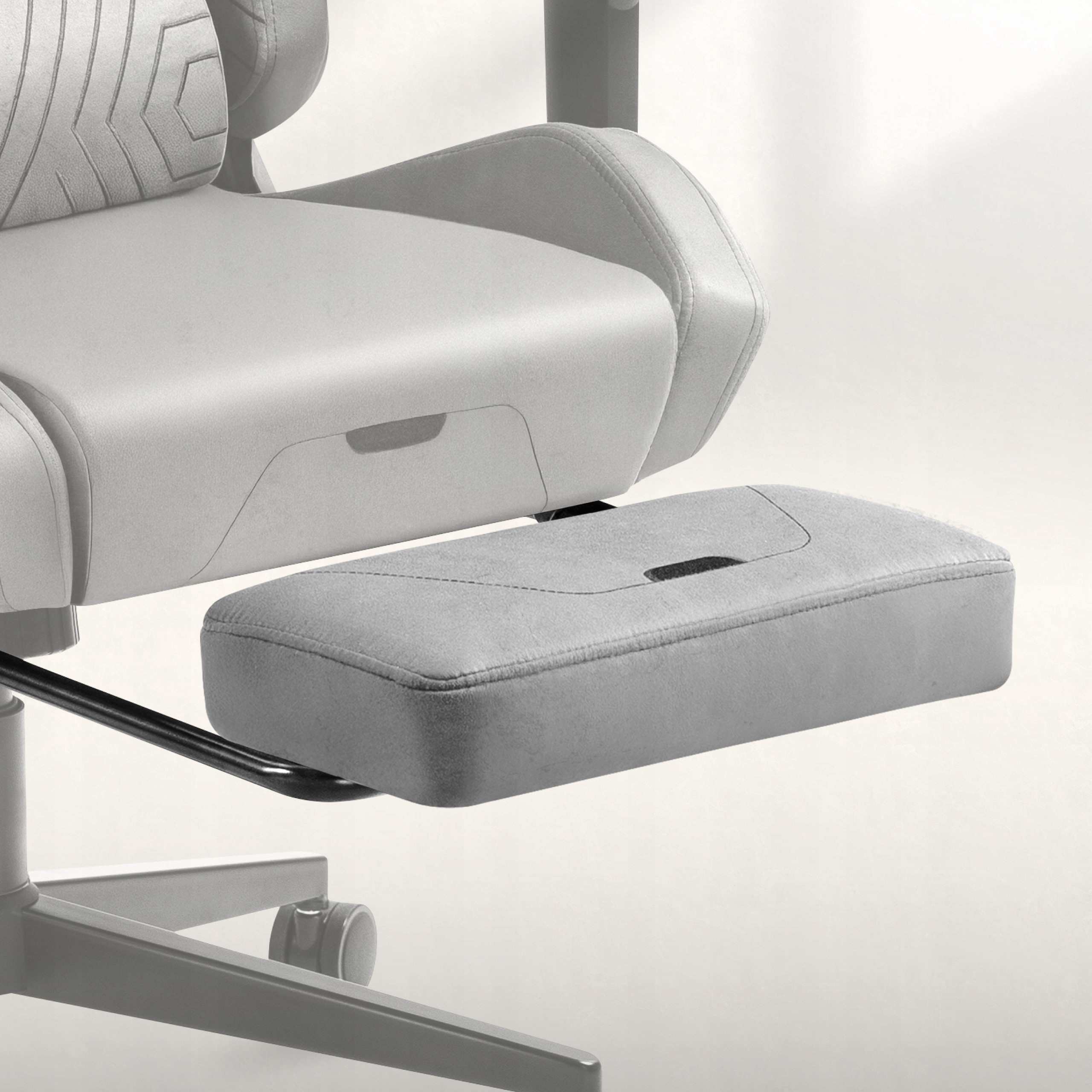 Wysuwany podnóżek dla dodatkowego komfortu