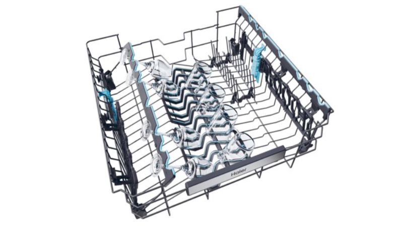 Pojemność 14 kompletów – Idealna dla dużych rodzin