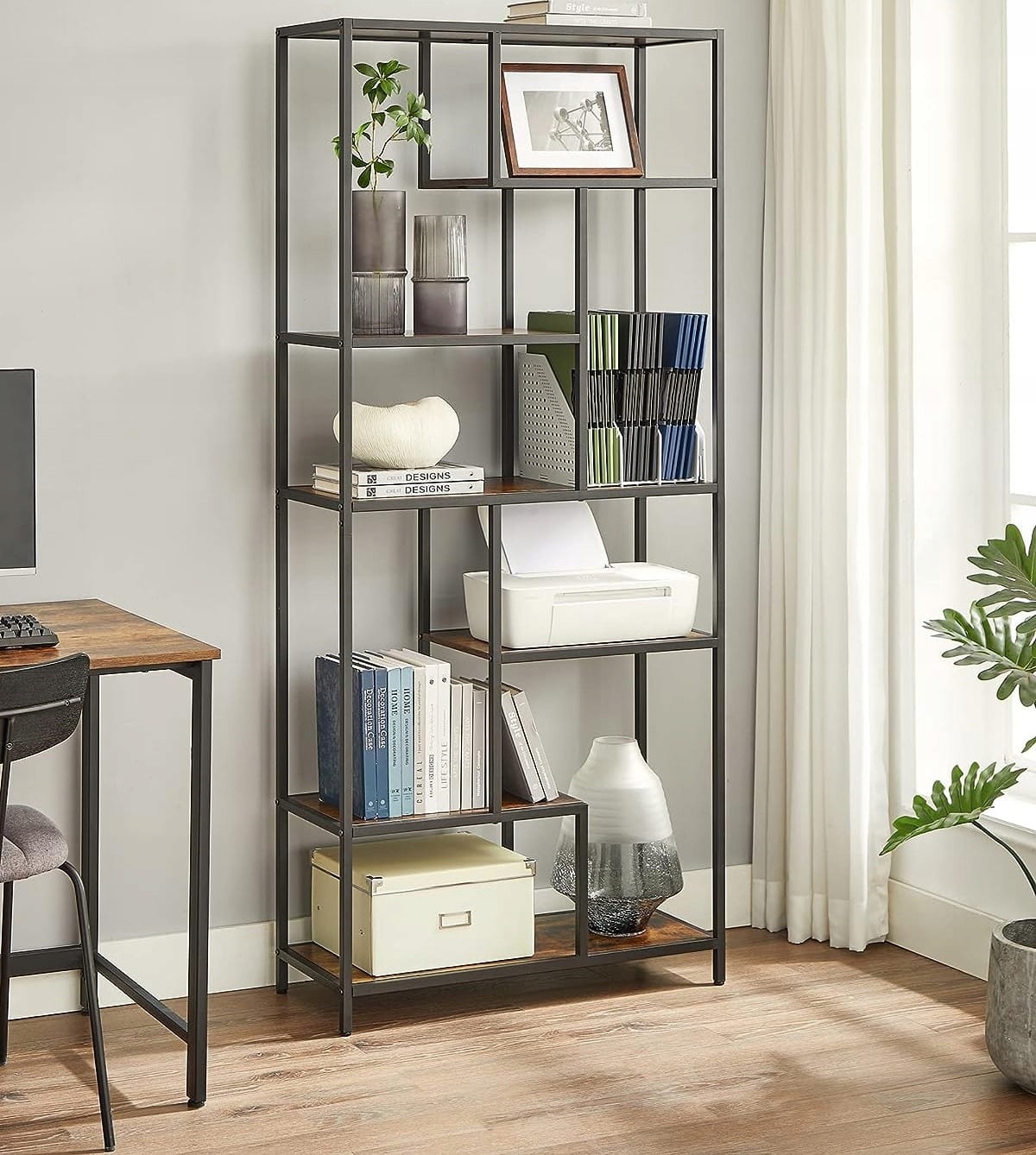 Stabilna konstrukcja z wysokiej jakości materiałów