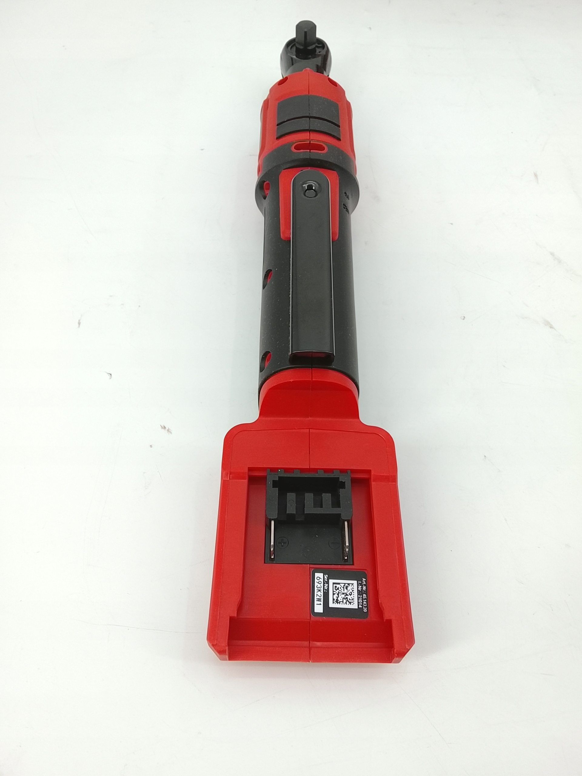 Wbudowane oświetlenie LED – praca w ciemnych miejscach