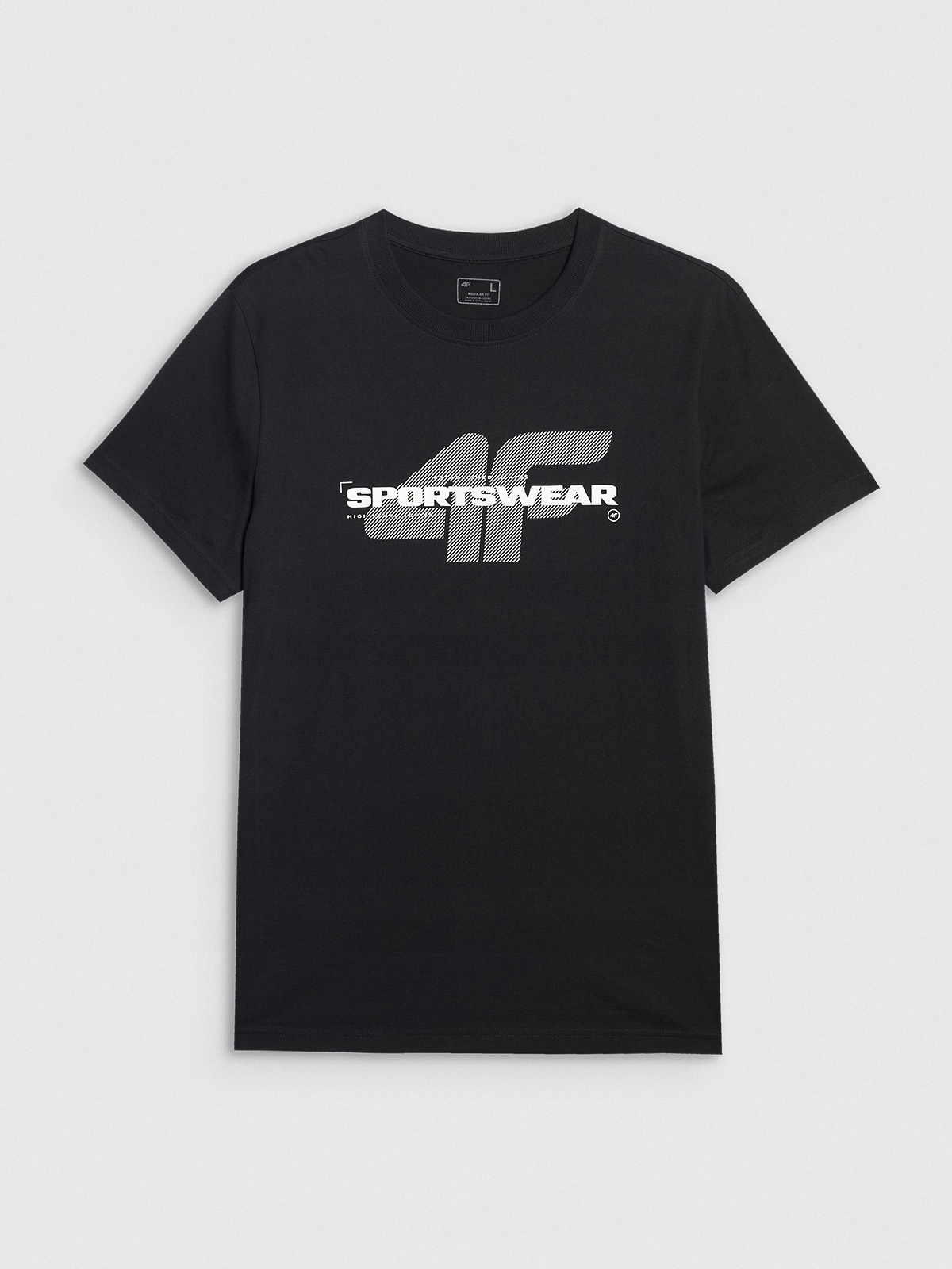 Nadruk Sportowy – Akcentujący Charakter Marki 4F