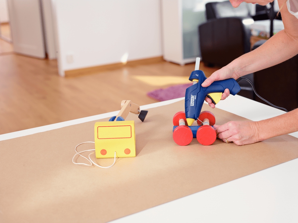 Wszechstronność zastosowania – idealny do mocowania i napraw