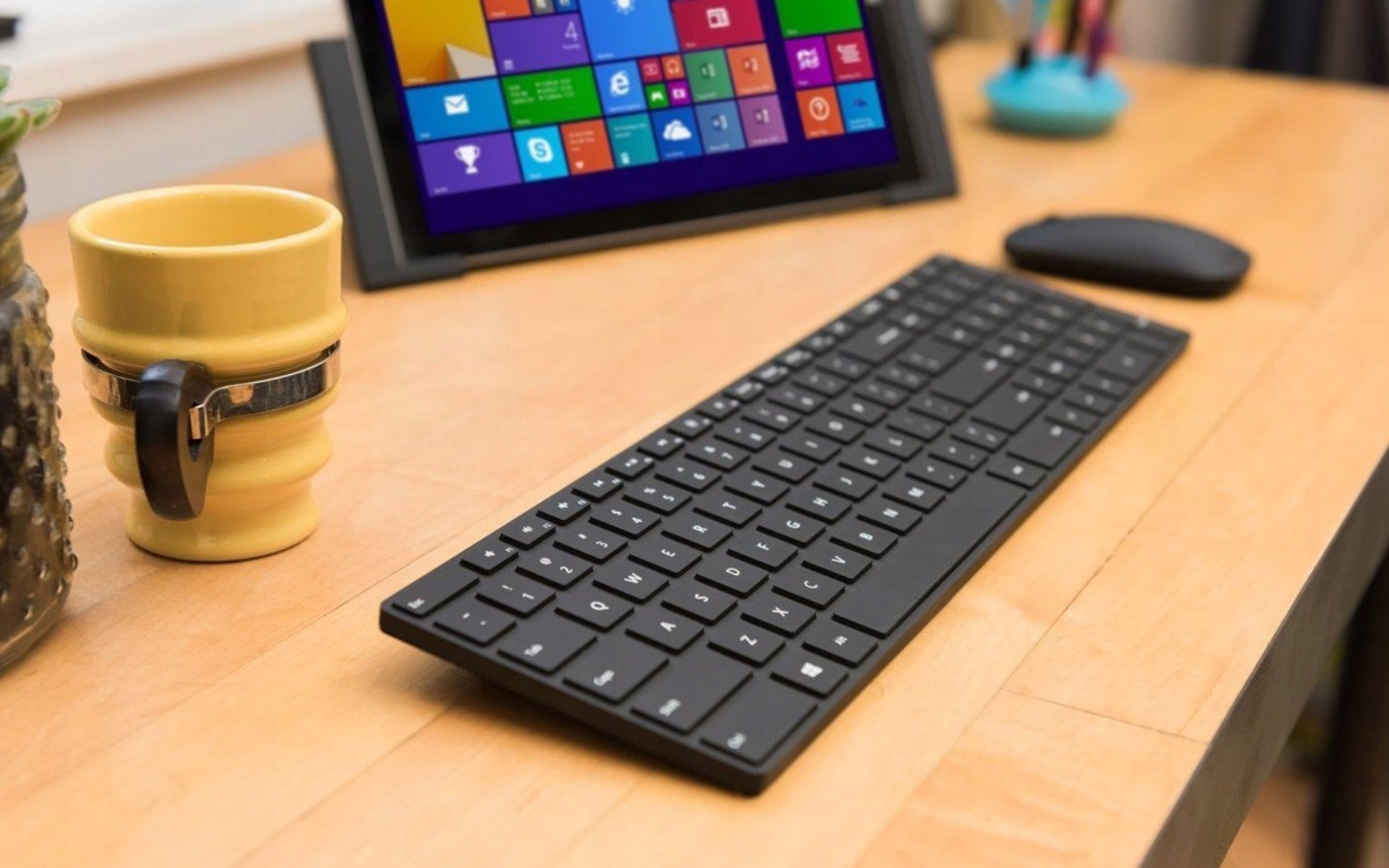 Precyzyjna mysz z technologią BlueTrack