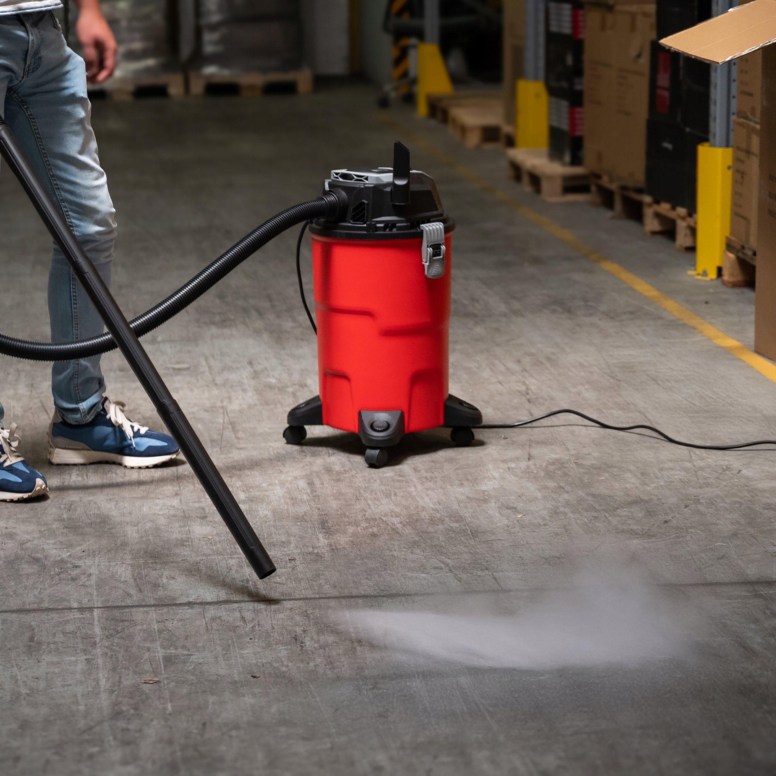 ODKURZACZ PRZEMYSŁOWY BEZWORKOWY GNIAZDO 2000 OTRZĄSACZ DMUCHAWA SPUST WODY Zasięg pracy 6.72 m