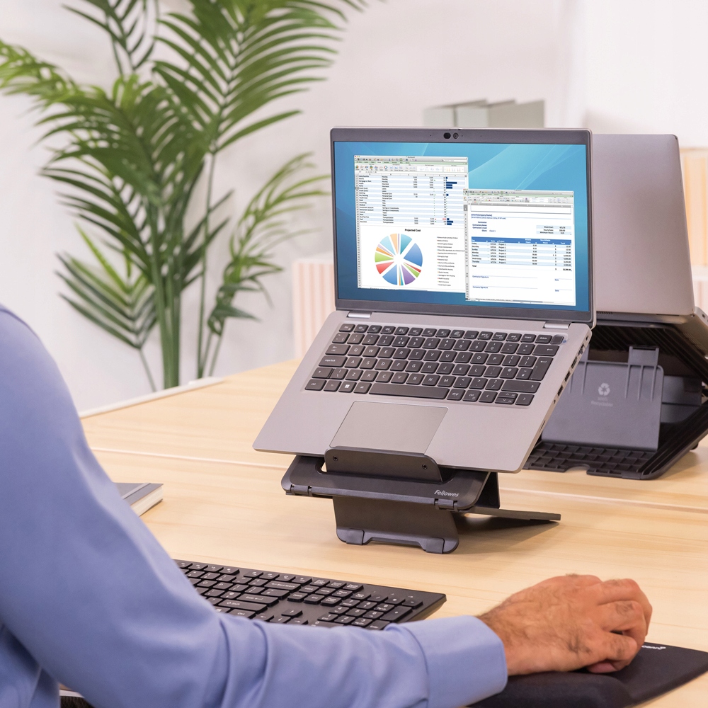 Miękka w dotyku półka dla bezpieczeństwa laptopa