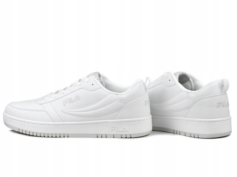 Materiały wysokiej jakości – Ekoskóra* i tekstylne wnętrze