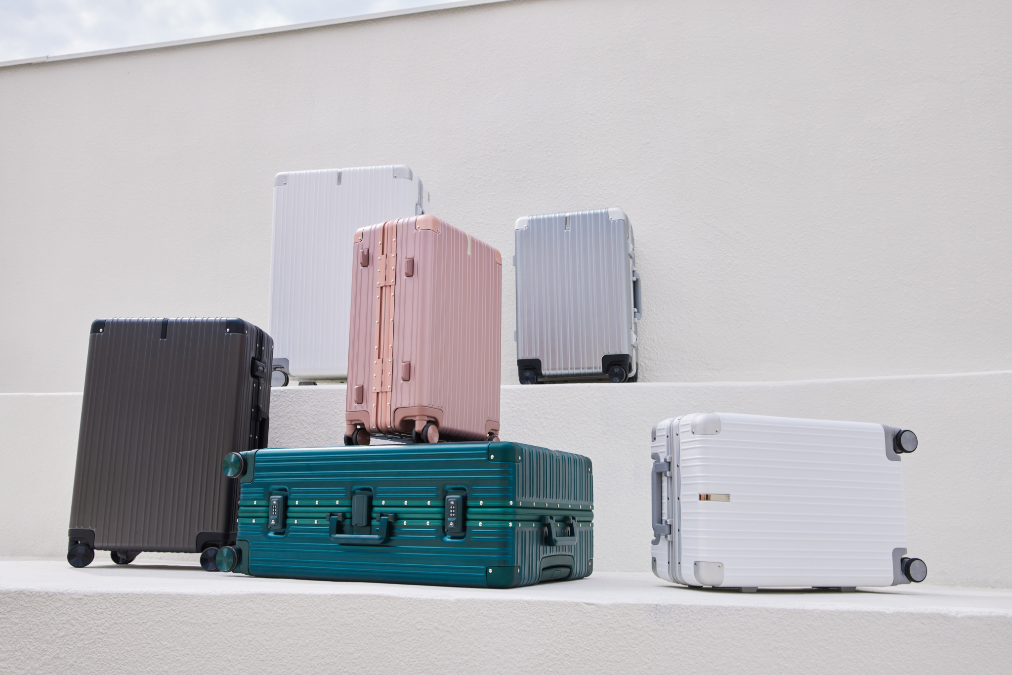 Innowacyjne rozwiązania w walizce NINETYGO All-round Guard