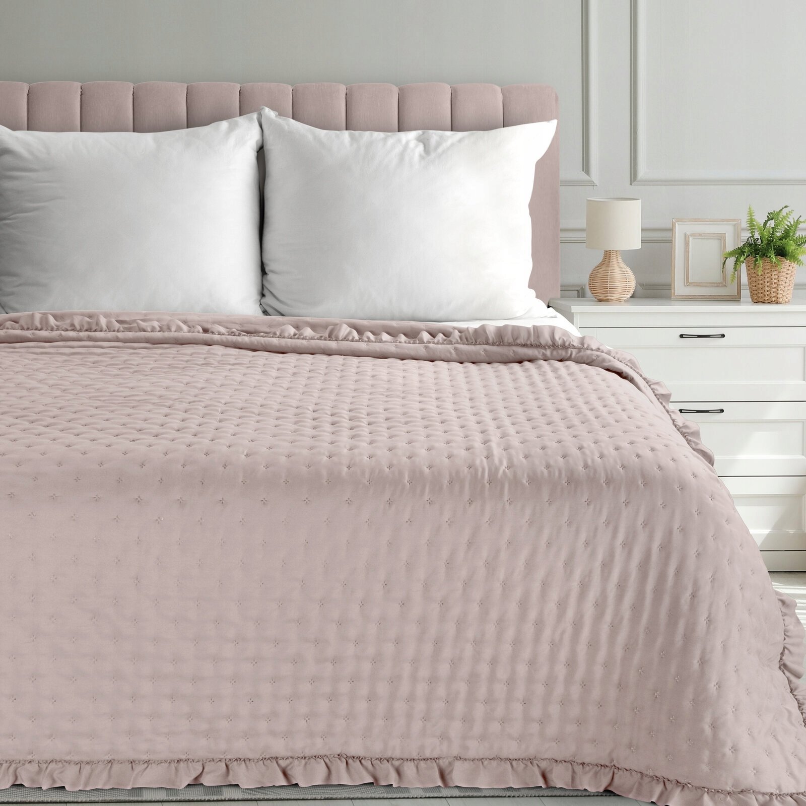 Narzuta LIBI3 220 x 240 cm Pudrowy – Elegancja i komfort w Twoim wnętrzu