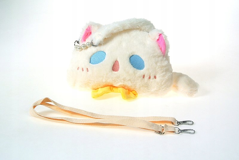 Uroczy Motyw Kotek z Haftowanymi Łapkami