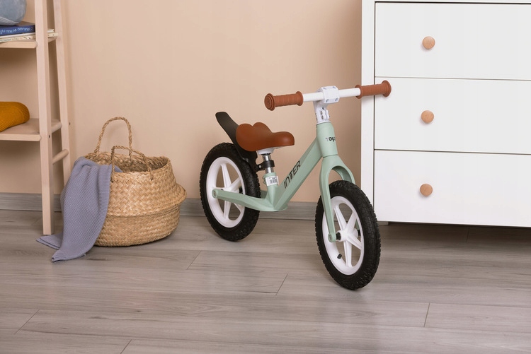 Funkcjonalny i Stylowy Design z Energetycznymi Kolorami