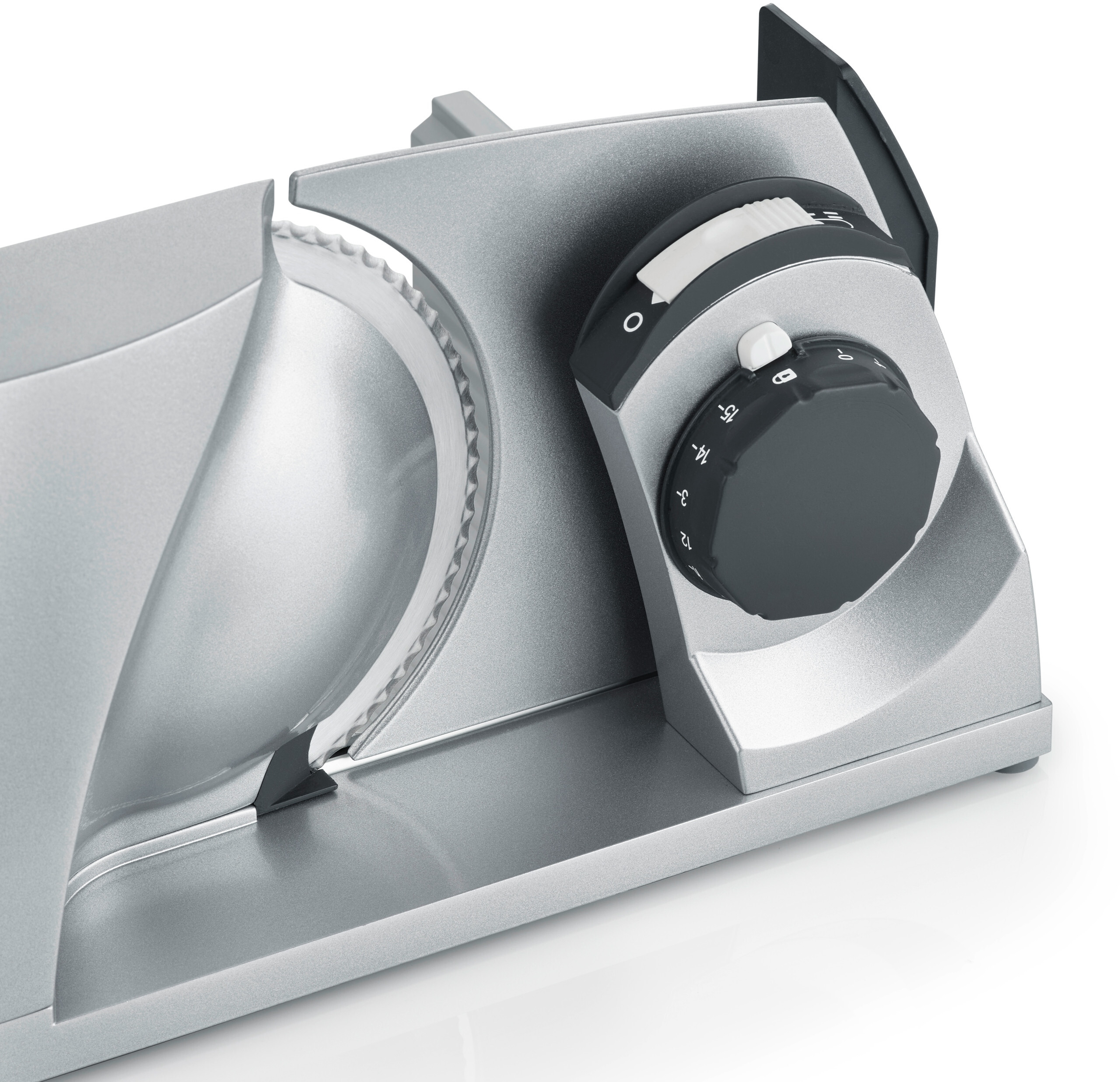 Wysokiej jakości hartowane ostrze ze stali nierdzewnej